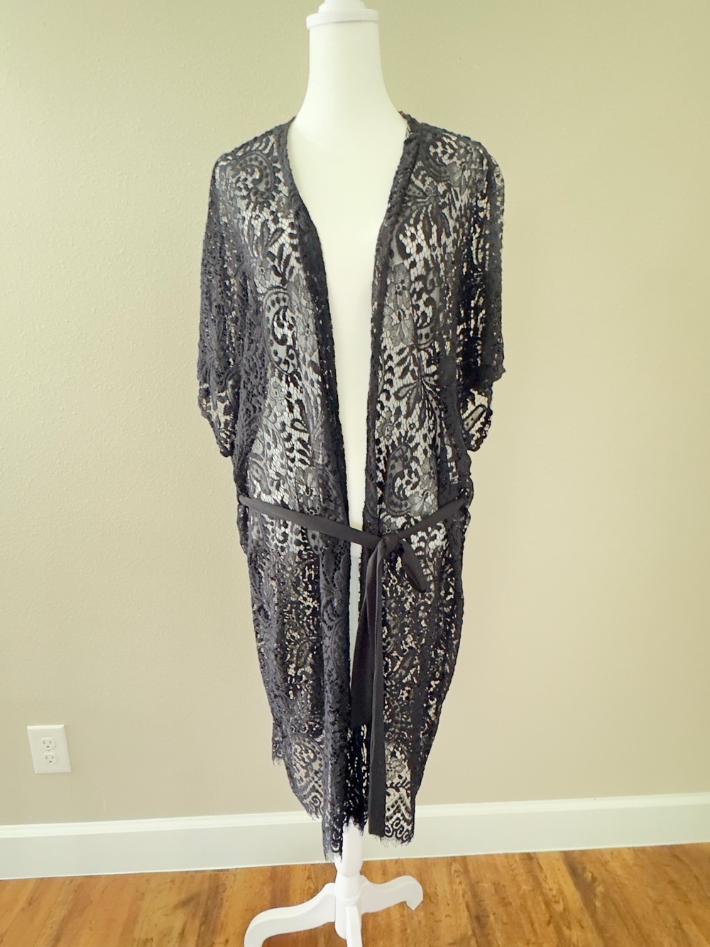 paper tee Black Sheer Lace Kimono with Tie